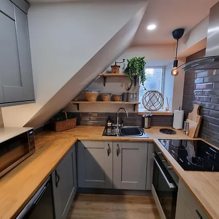 Rose Oulton Holiday home