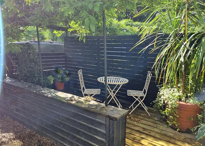 Rose Oulton Holiday home