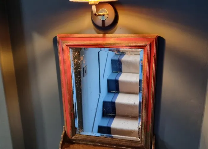 Rose Oulton Holiday home