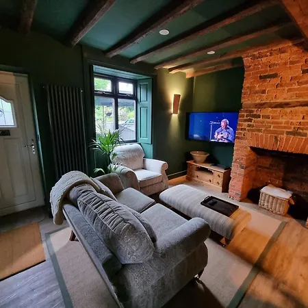 Rose Oulton Leeds Holiday home *